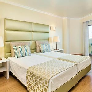 Deluxe Queen Suite